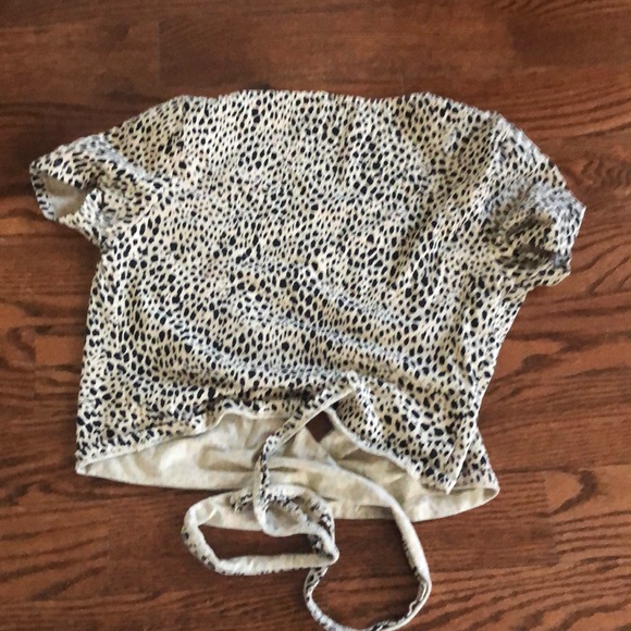Cheetah print wrap top - Picture 3 of 3
